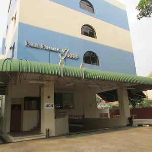 ** Hotel Pasir Panjang Singapore